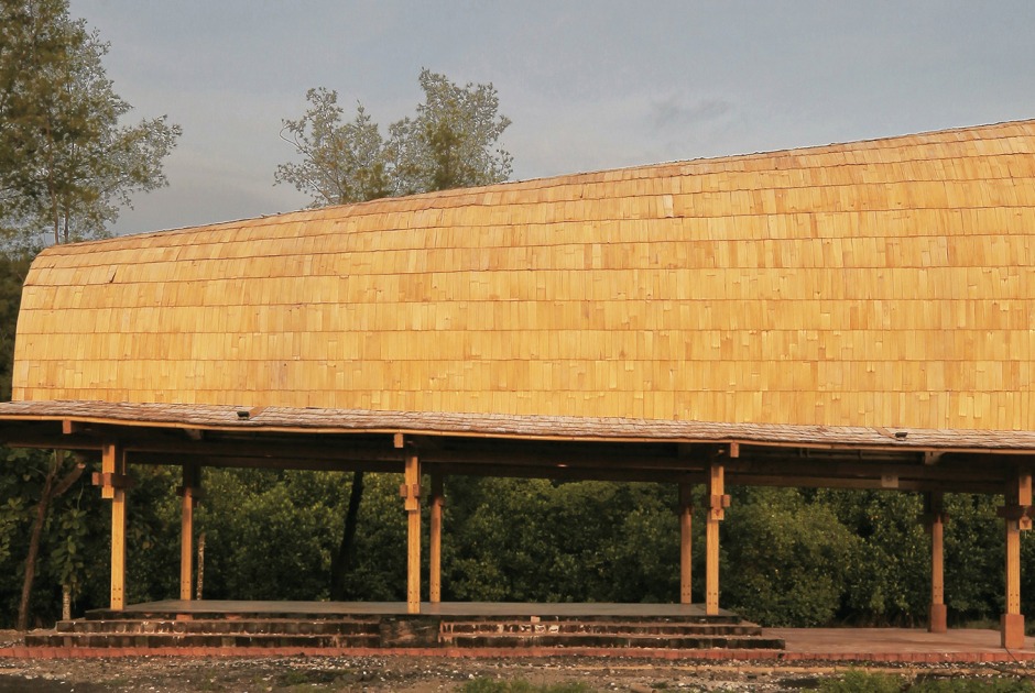 The Bale Bio pavilion by Cave Urban/Bauhaus Earth. Photograph by Iwan Sastrawan