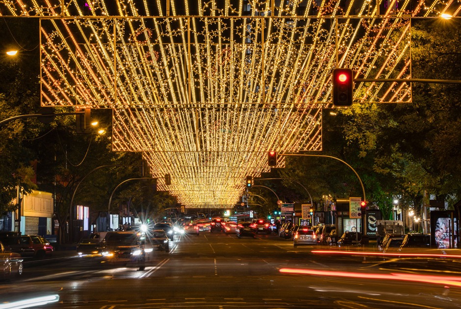 "Eternal Sunrise" Light Installation in Goya by Ben Busche / Brut Deluxe. Photograph by ImagenSubliminal