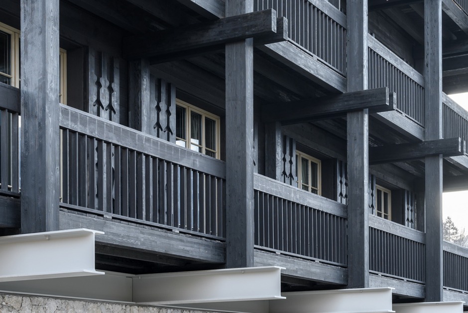 Vila Muhr por OFIS arhitekti. Fotografía por Miran Kambič