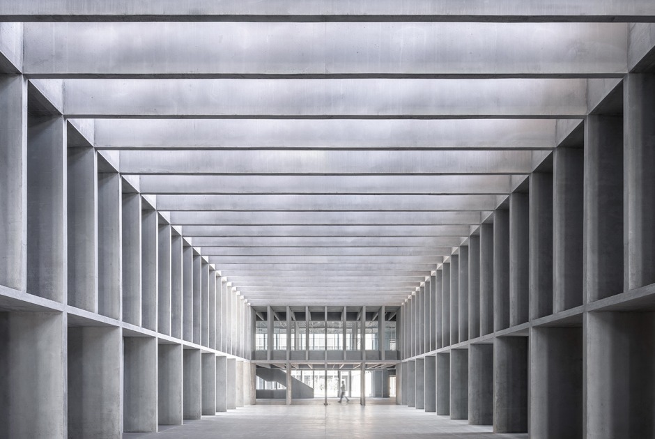 Tourism Faculty by Vaillo +Architects. Photograph by Rubén Pérez Bescós