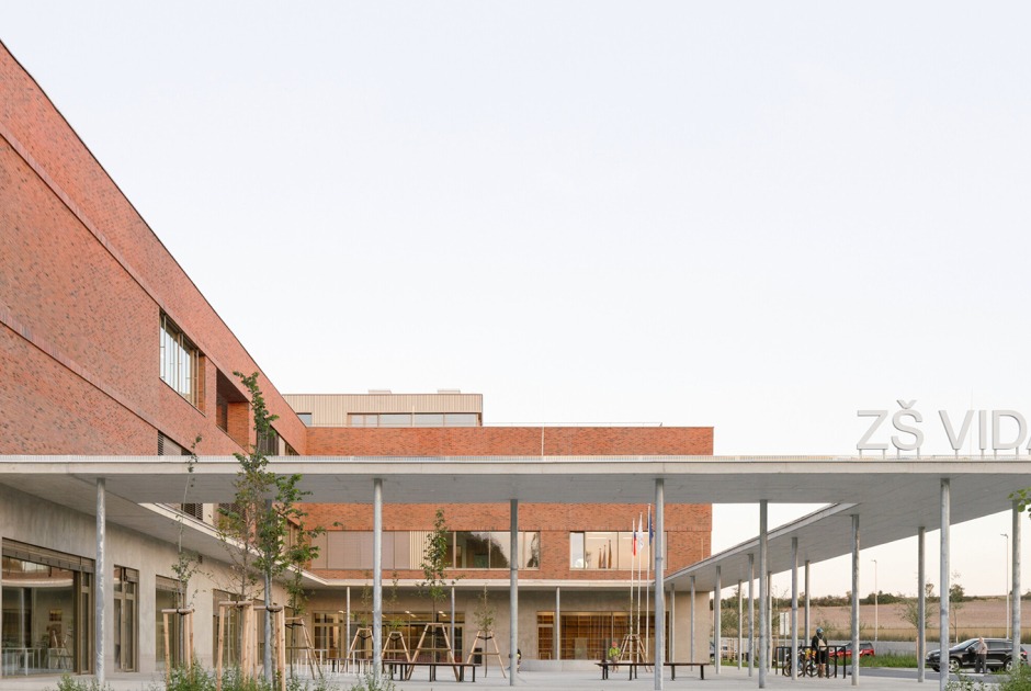 VIDA Elementary School by OVA. Photograph by Alex Shoots Buildings