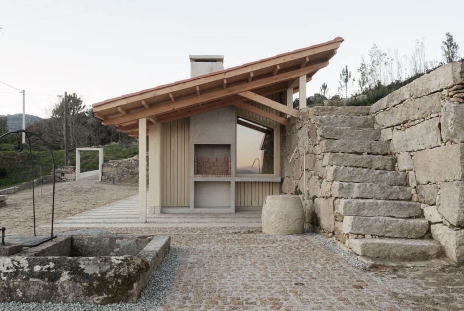 Multipurpose Social Center by Gómez Magide + Dipre Mazza + Díaz González. Photograph by Luis Díaz Díaz