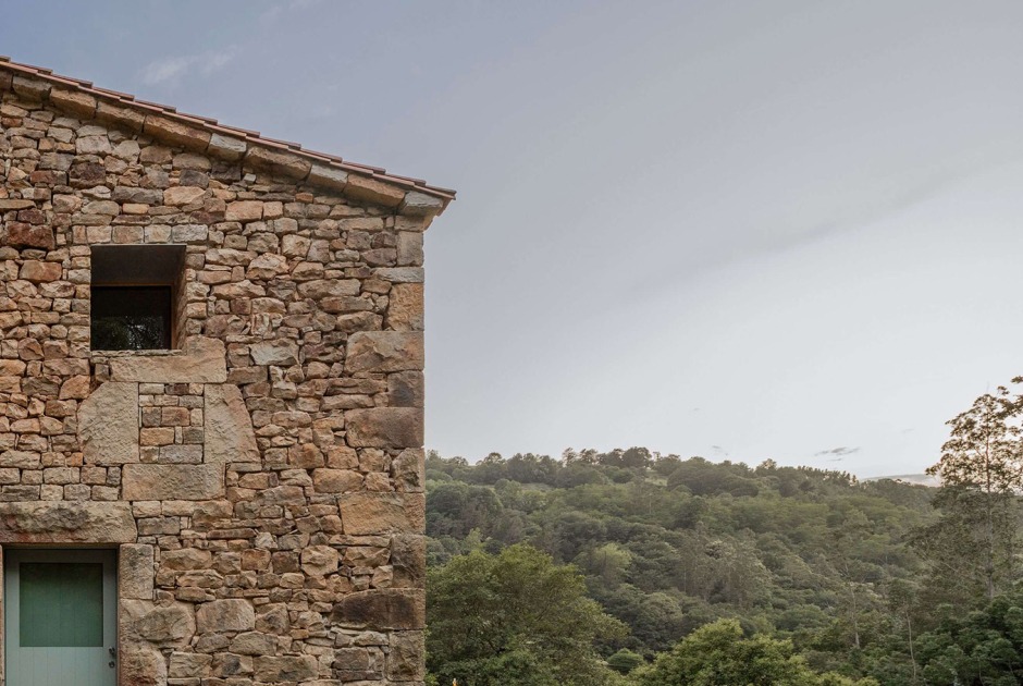 "Casa Mínima" by Estudio Mínima. Photograph by Biderbost Photo