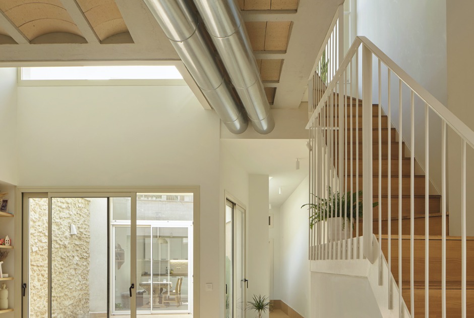 "Casa per a piano i violí" by ENDALT + Josep Eixerés. Photograph by David Zarzoso