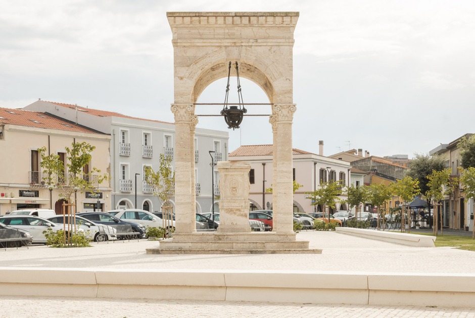 Piazza Mariano por Giulia de Appolonia. Fotografía por Filippo Poli