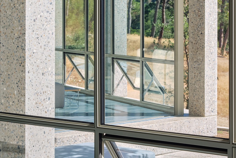 House in Aiguablava by López Rivera Arquitectos. Photograph by José Hevia