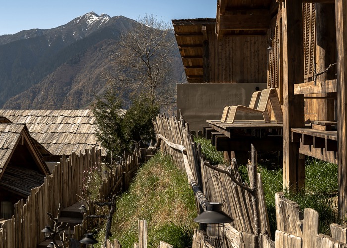 Hotel Songtsm Travel Jiuzhai por Thinking Design. Fotografía por You Pu