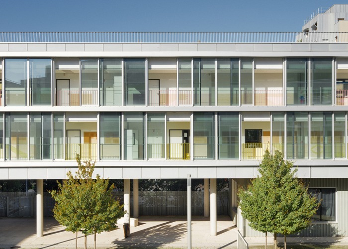 Campus experimental Renault por Mikoü Architecture. Fotografía por Takuji Shimmura