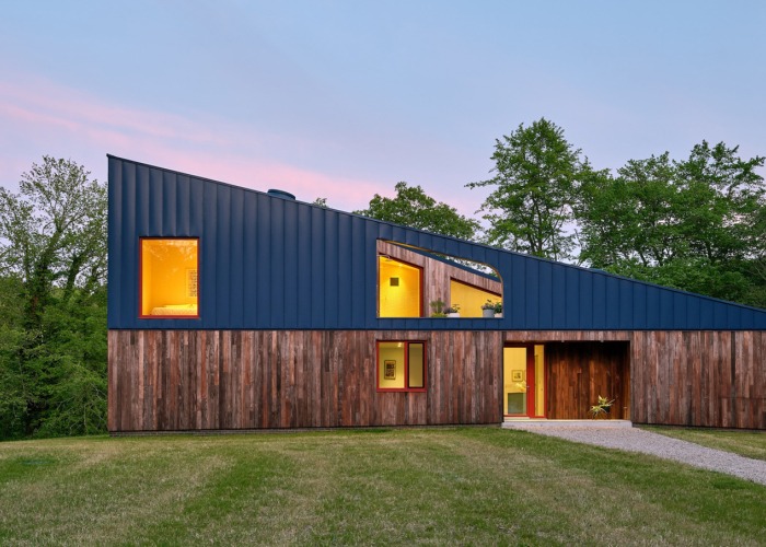 Casa del río por WORKac. Fotografía de Bruce Damonte