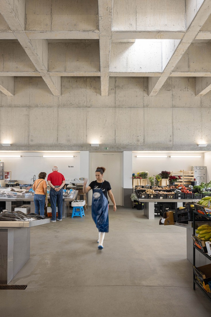 Caminha Market by Loftspace and Tiago Sousa. Photograph by Ivo Tavares.
