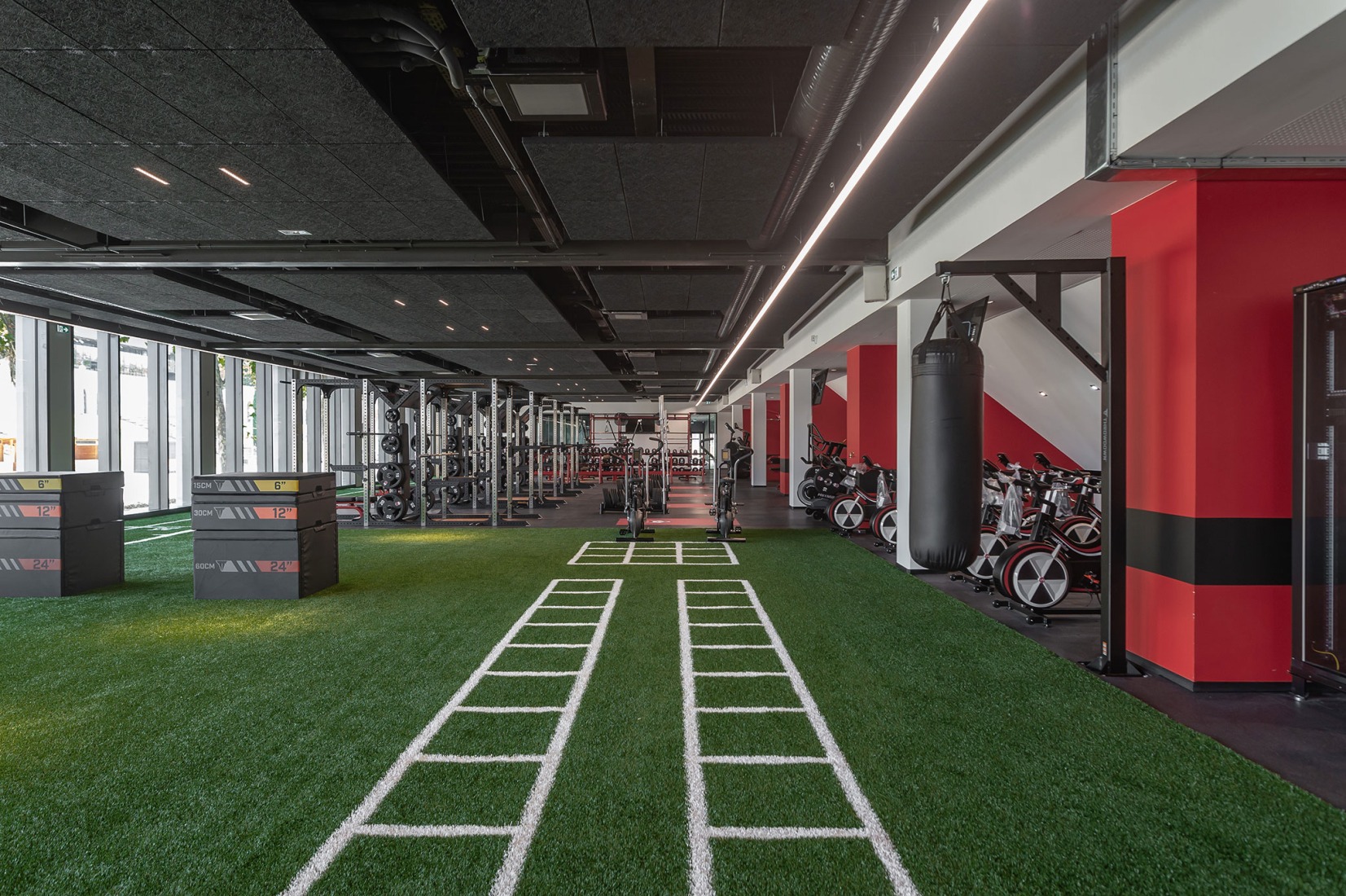 Gerland Nautical and Sports Center by 4_32 architecte. Photograph by Guillaume Perret.