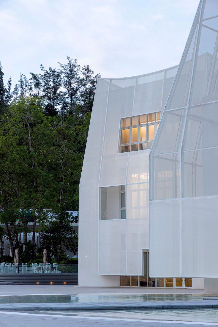 Galería de arte «Flickering Peak CP·SUN RIVER» por Wutopia Lab. Fotografía por Guowei Liu.