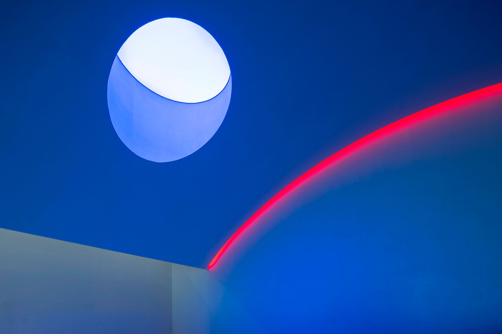 Galería de arte «Flickering Peak CP·SUN RIVER» por Wutopia Lab. Fotografía por Guowei Liu.
