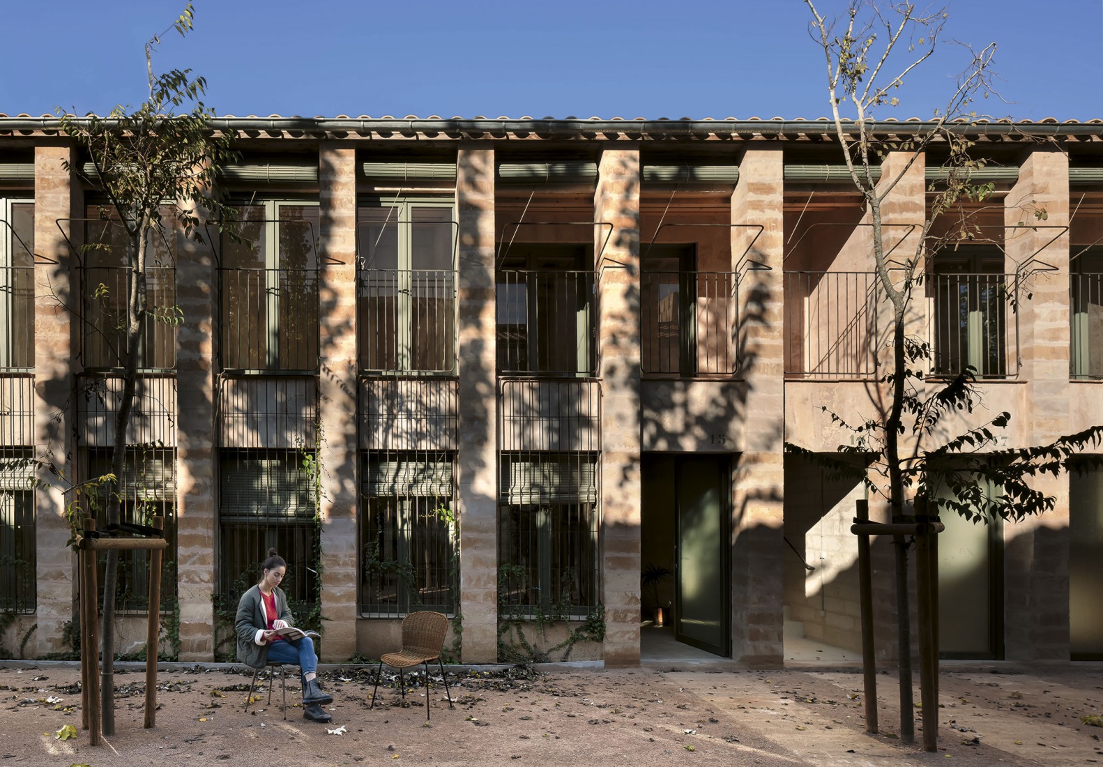 Salvador Espiru 37, 19 Social Housing Units. Palma, Mallorca, 2018-2021. Photo courtesy of El Croquis, Photography by Jesús Granada.