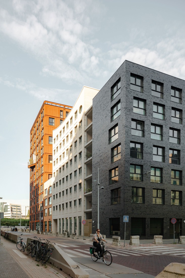 Oostenburg by Studioninedots. Photograph by Sebastian van Damme.