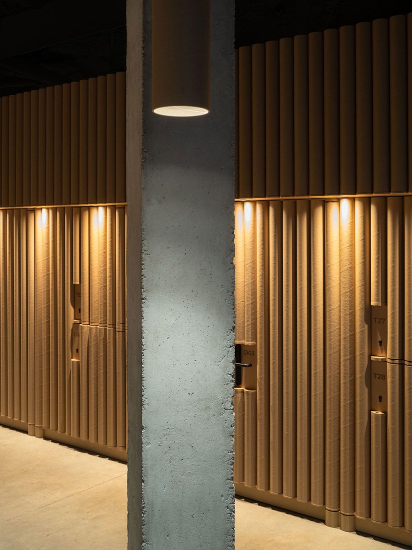 A cardboard office by Tomás García Píriz Estudio. Photograph by Fernando Alda.