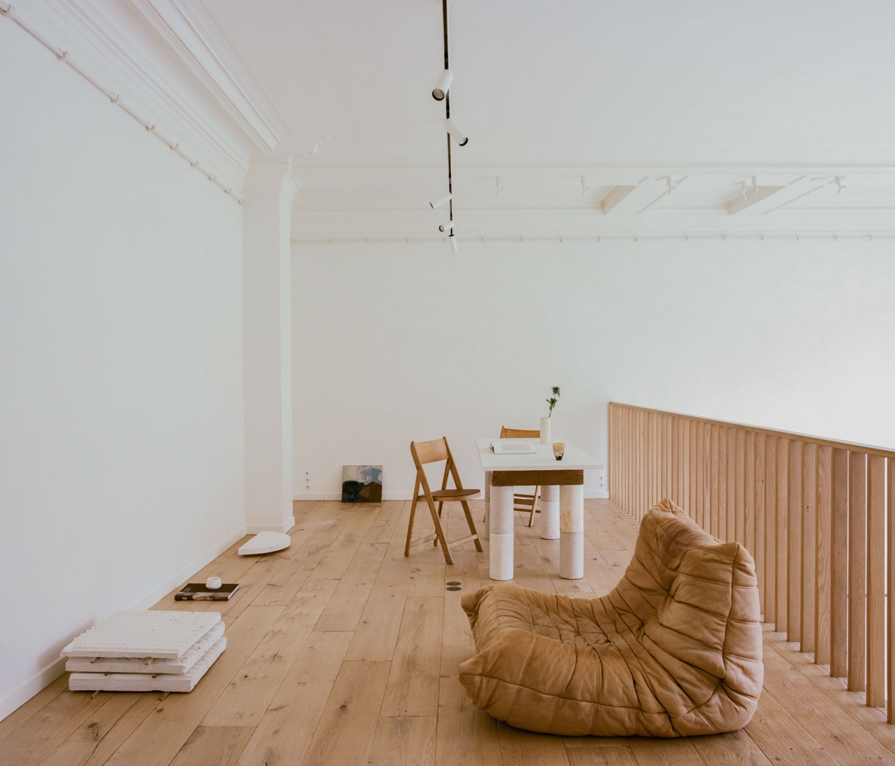 Casey Casey Showroom by Atelier Nea. Photograph by Lorenzo Zandri.