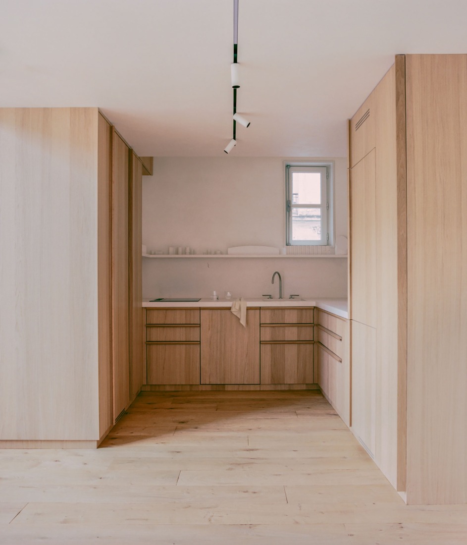 Casey Casey Showroom by Atelier Nea. Photograph by Lorenzo Zandri.