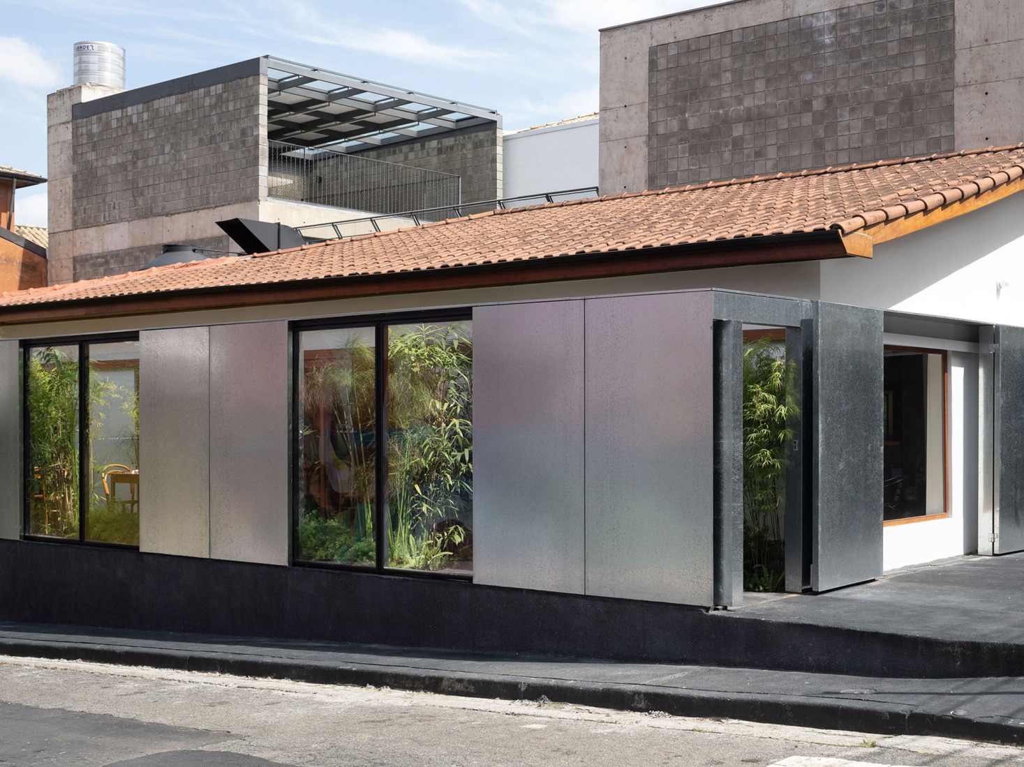 Jacó by Agencia TPBA + CLUBE. Photograph by Javier Agustin Rojas.
