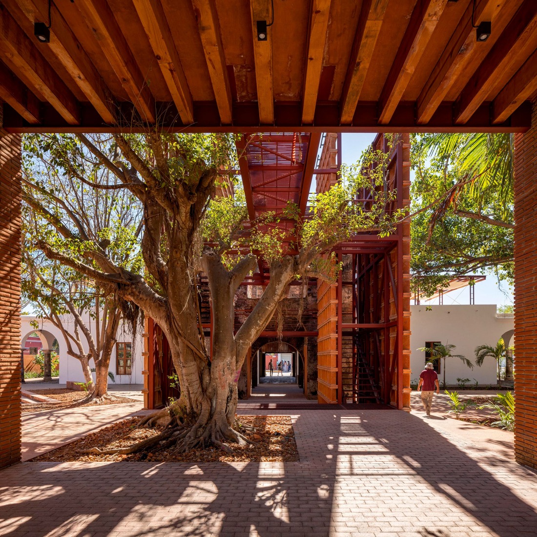 Aduana de San Blas Cultural Center by Colectivo C733. Photograph by Rafael Gamo.
