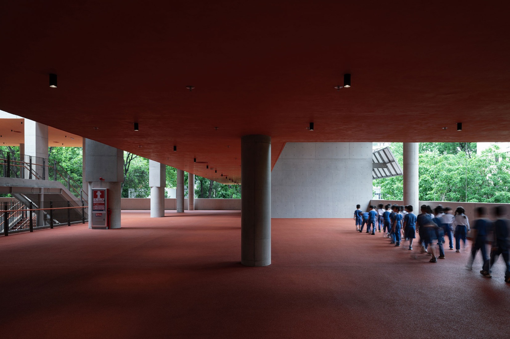 Escuela primaria de lenguas extranjeras Liyuan por Vector Architects. Fotografía por Hao Chen.