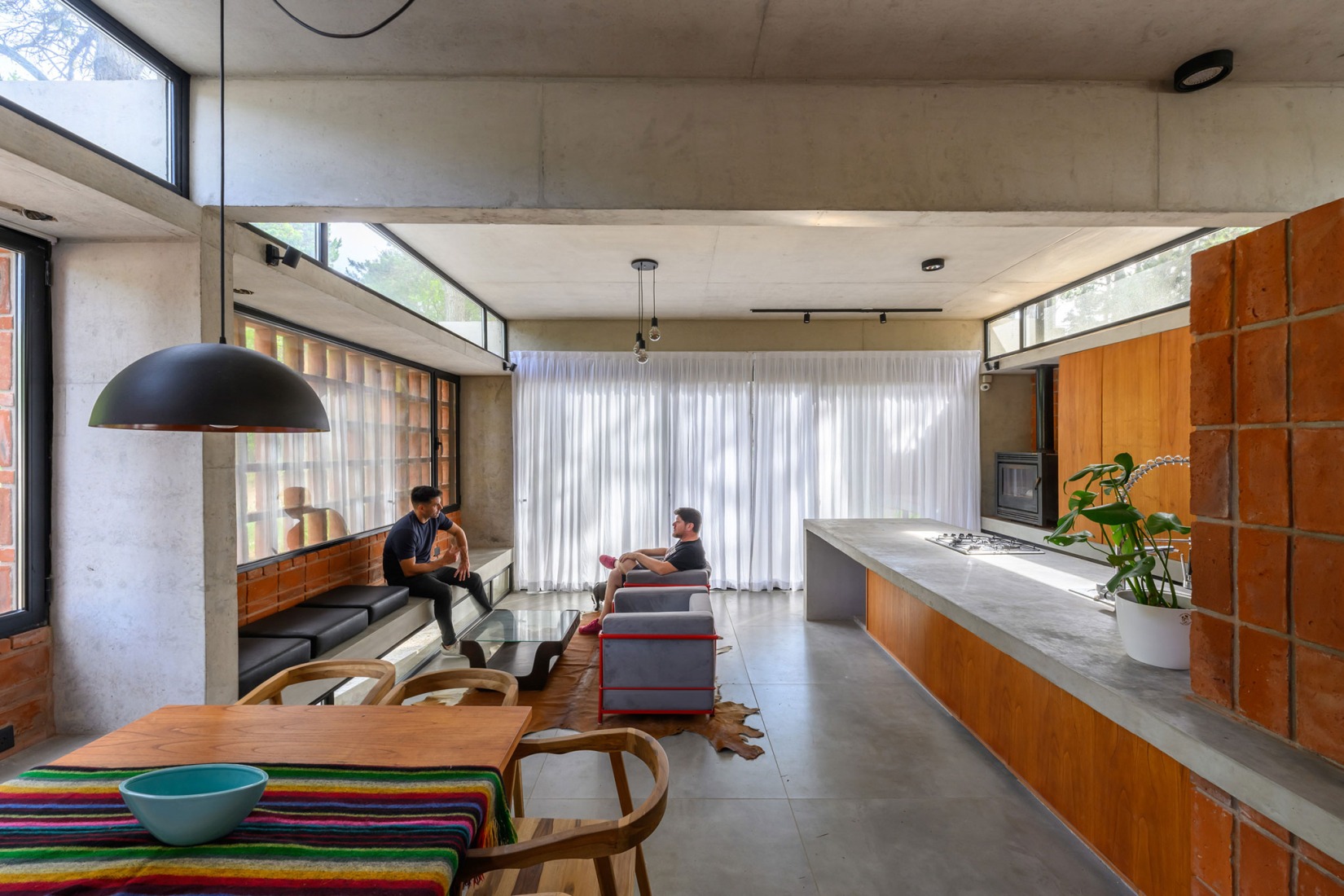 Forest Fruit House by Barrionuevo Villanueva Arquitectos. Photograph by Gonzalo Viramonte.  