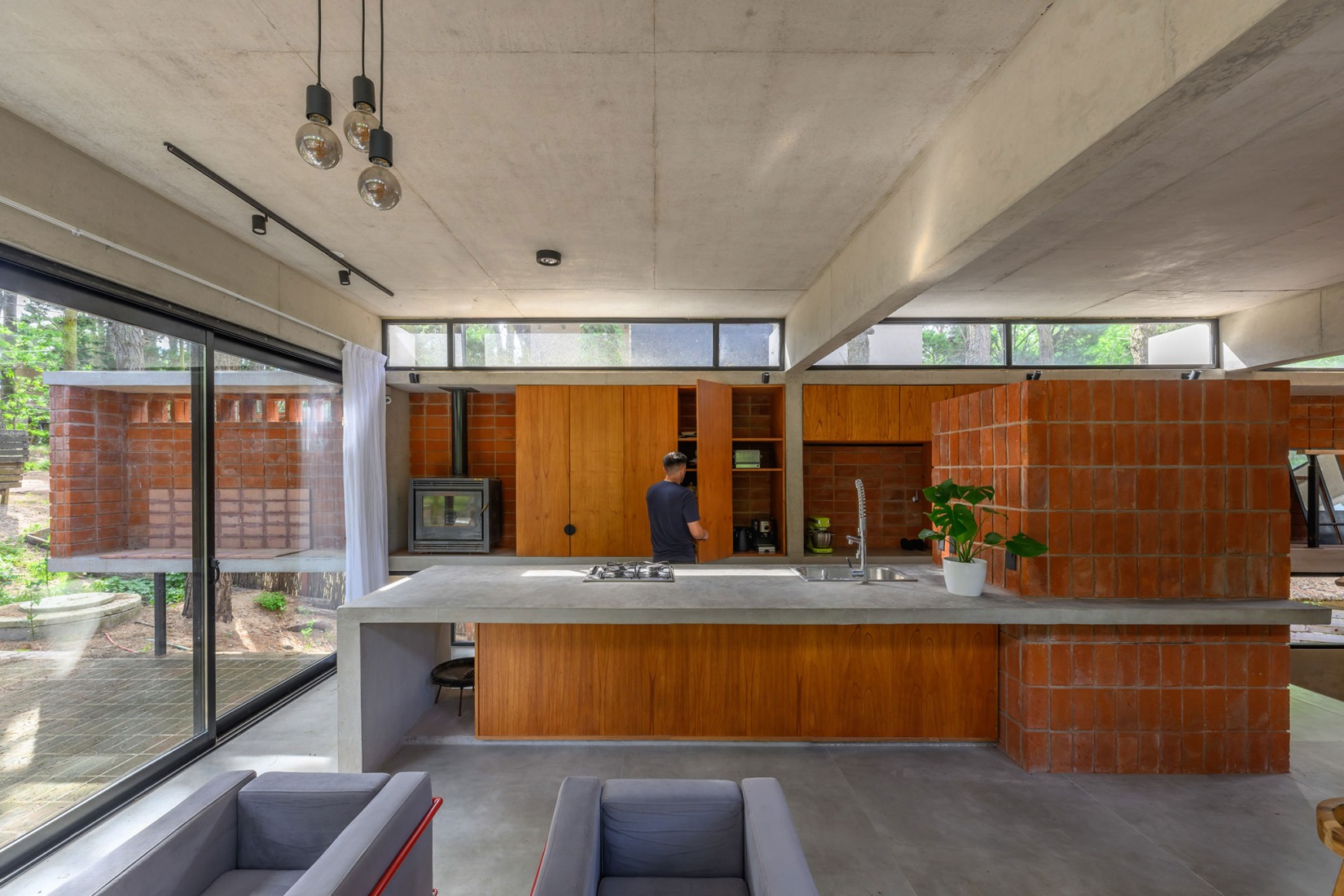 Forest Fruit House by Barrionuevo Villanueva Arquitectos. Photograph by Gonzalo Viramonte.  