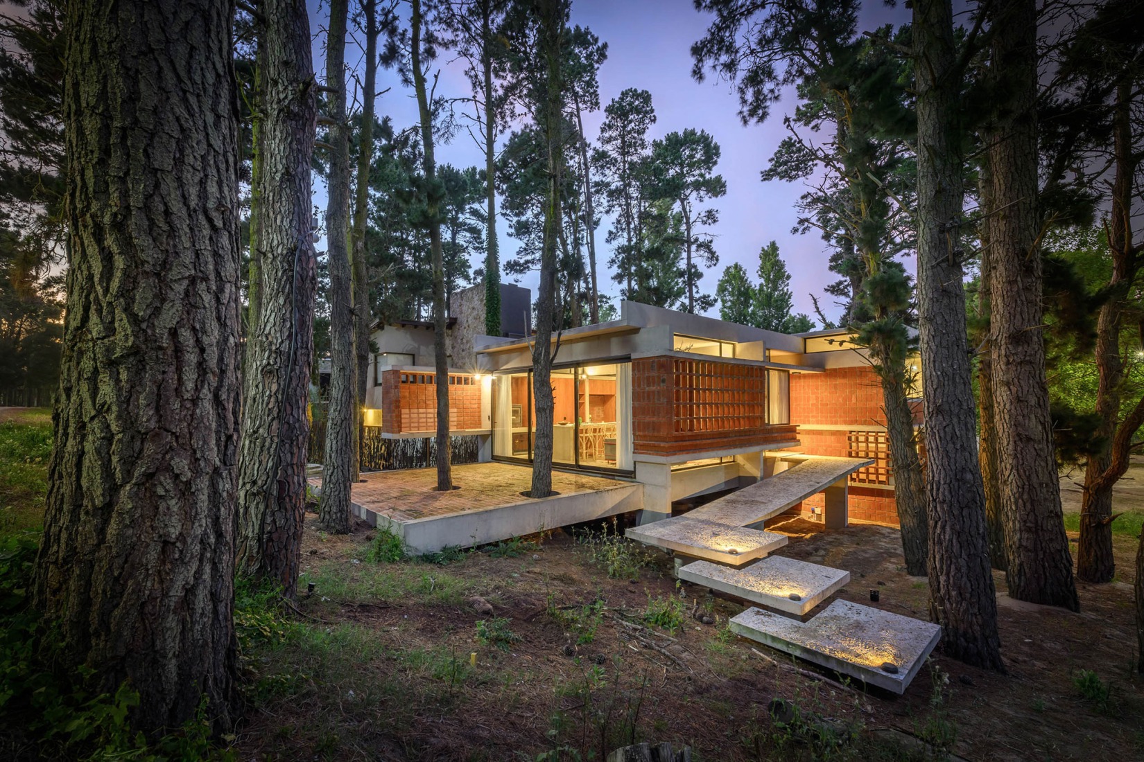Forest Fruit House by Barrionuevo Villanueva Arquitectos. Photograph by Gonzalo Viramonte.  