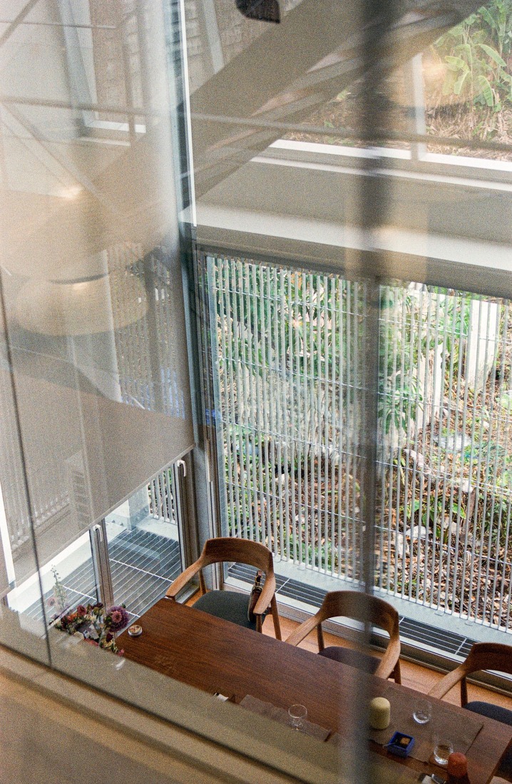 Casa Sebsiri por PHTAA living design. Fotografía por Kukkong Thirathomrongkiat.