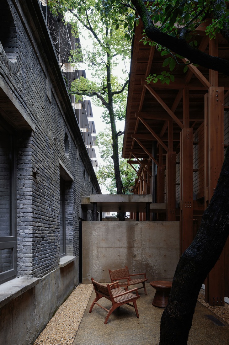 Jingyang Camphor Court by Vector Architects. Photograph by Hao Chen.