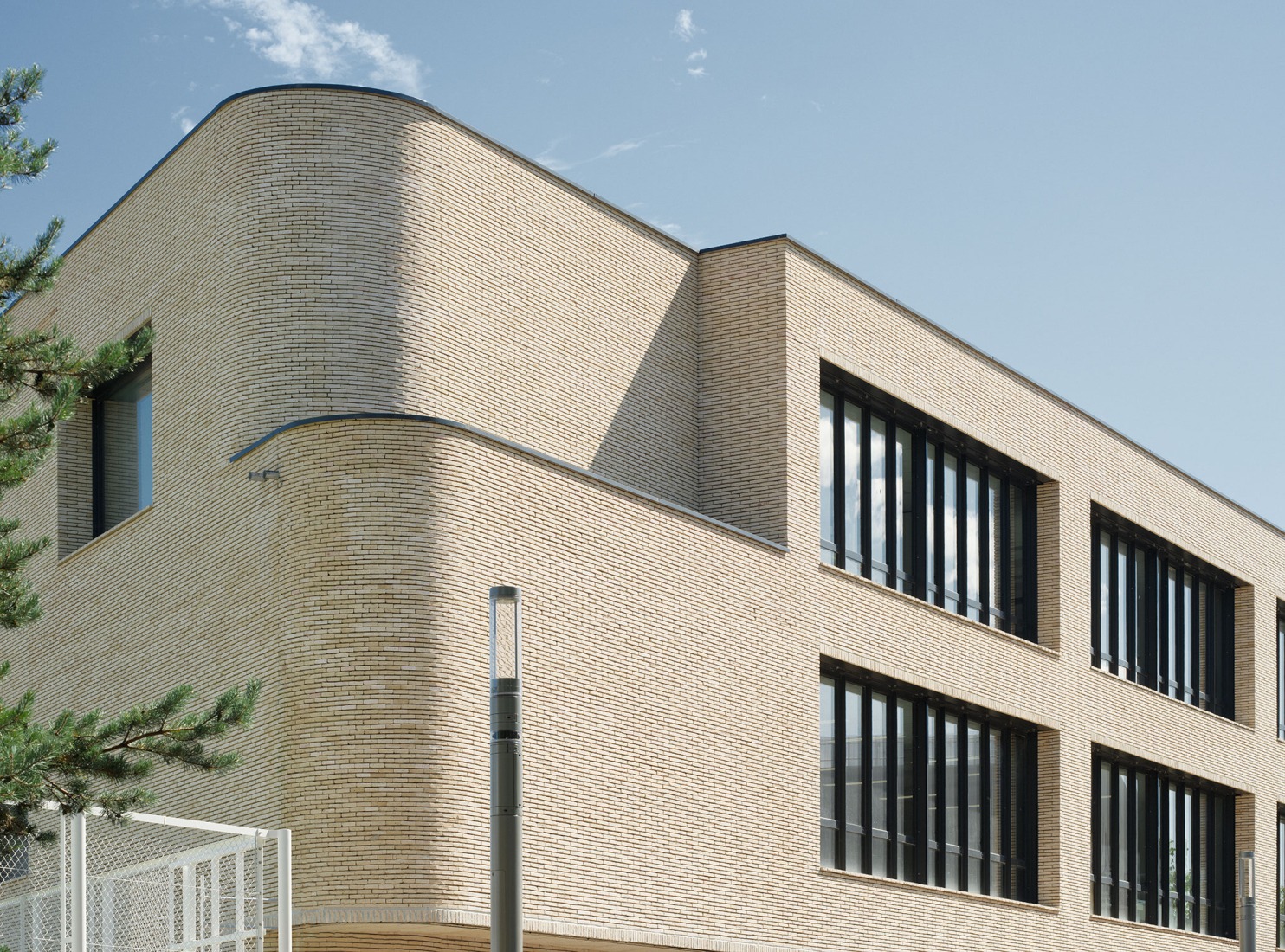 Bondy by Gaëtan Le Penhuel & Associés. Photograph by Takuji Shimura.