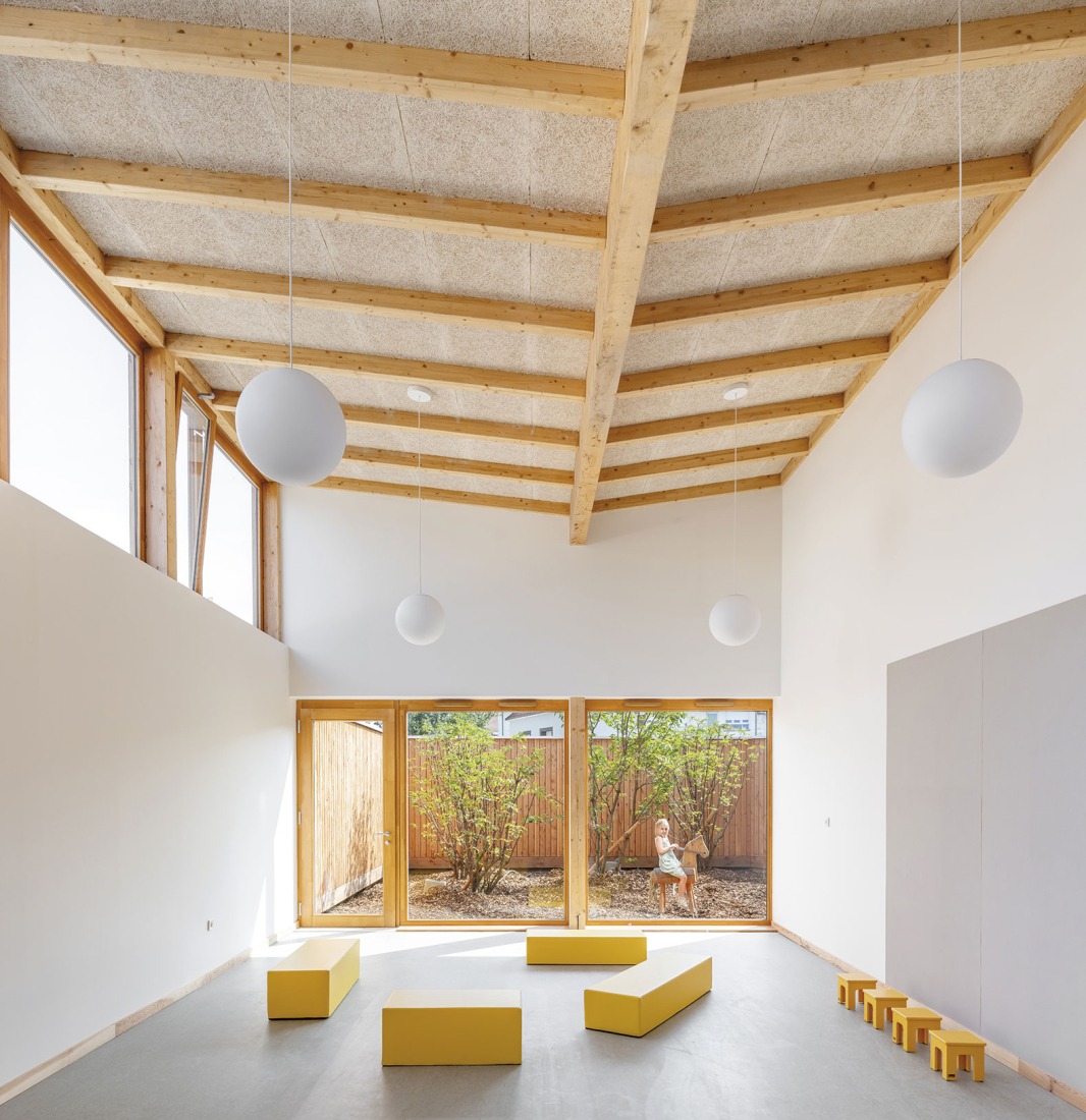 Guardería y centro de ocio Elsa Triolet por Richter architectes et associés. Fotografía por Luc Boegly.