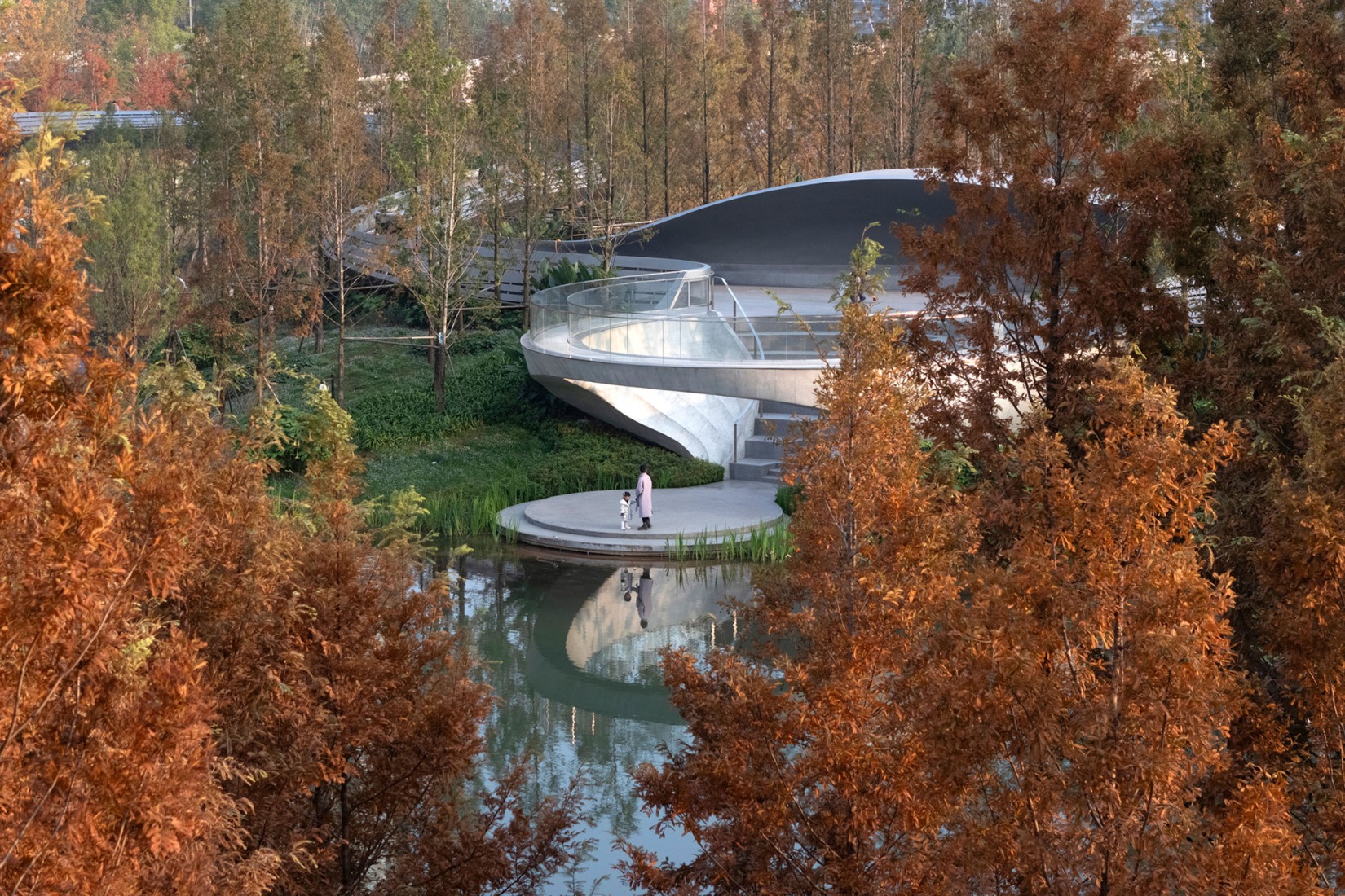 Anillo de luz estelar por AIR-CoLAB Studio + HDEC. Fotografía por Arch-Exist.