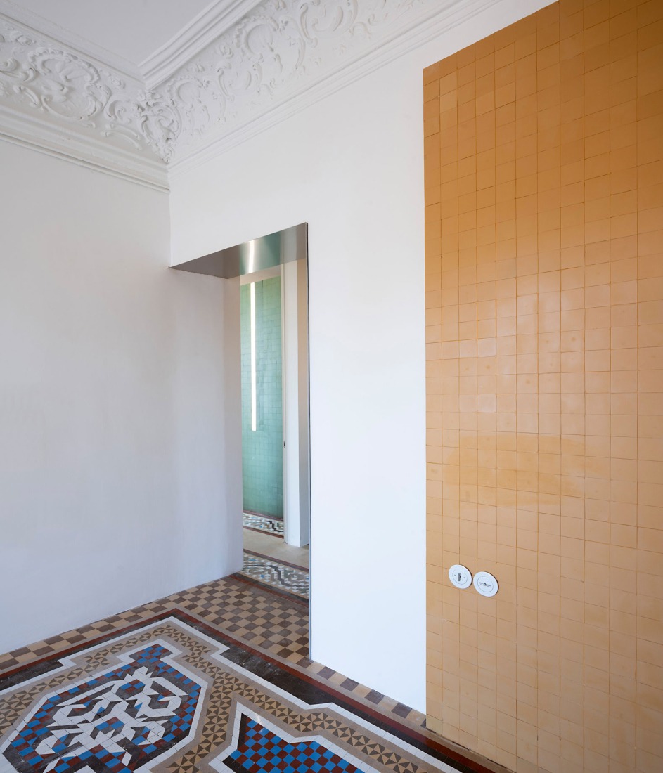 Gallery Home by Annona Arquitectura. Photography by Javier Callejas.