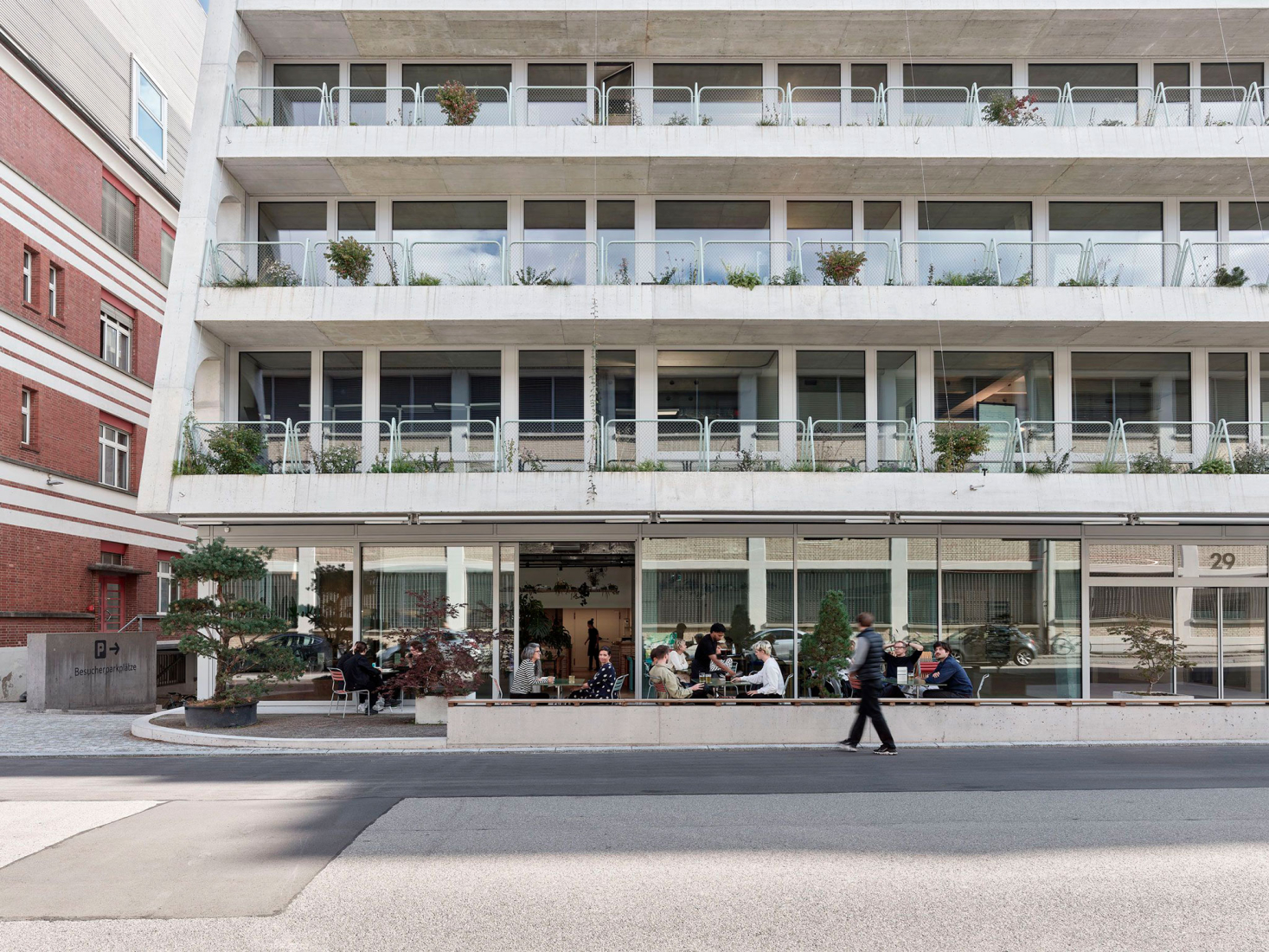 Office and Commercial Building Binzstrasse by EM2N. Photograph by Kuster Frey.