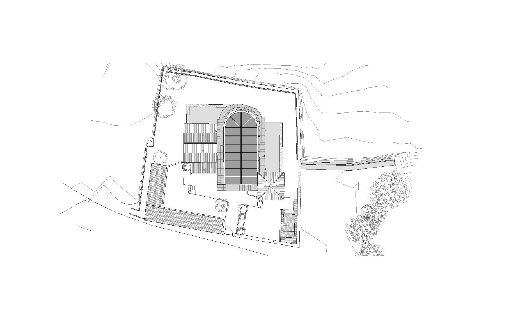 Plano de planta de cubiertas. Rehabilitación de la iglesia de Sant Esteve por Santamaria Arquitectes.