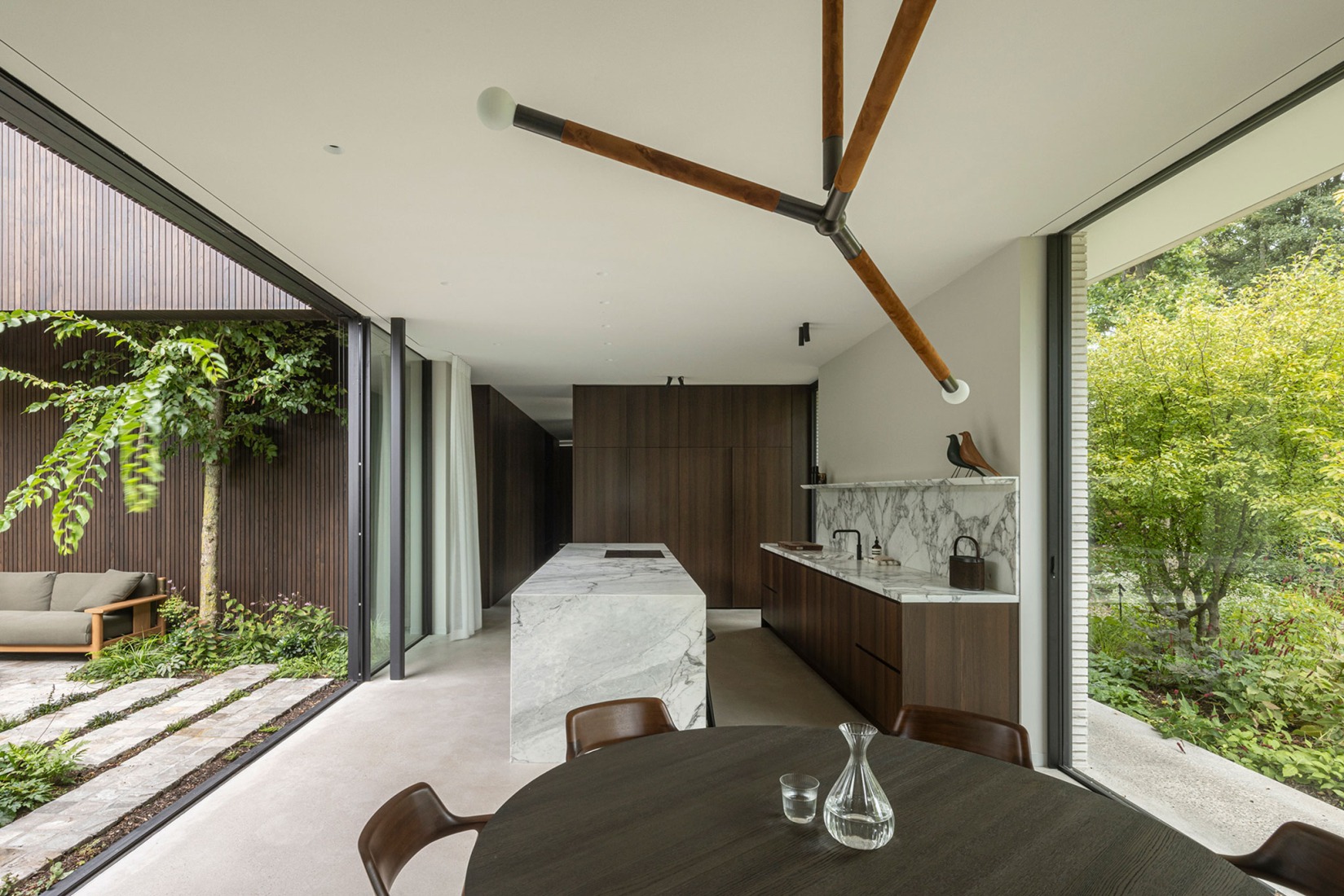 Hidden Villa by i29 architects. Photograph by Tim Van de Velde.