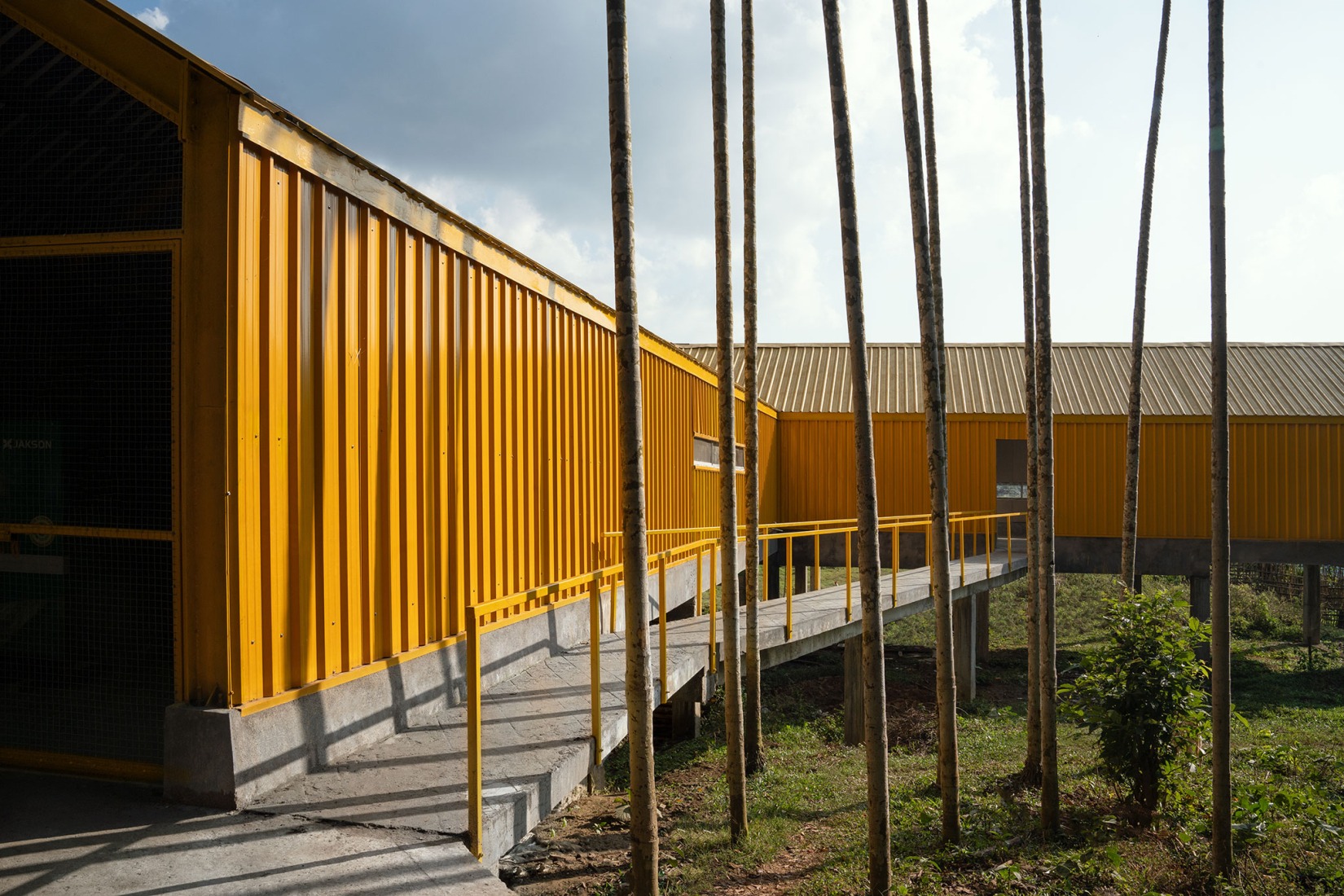 Jackfruit processing unit and community centre by atArchitecture. Photograph by Avneesh Tiwari.