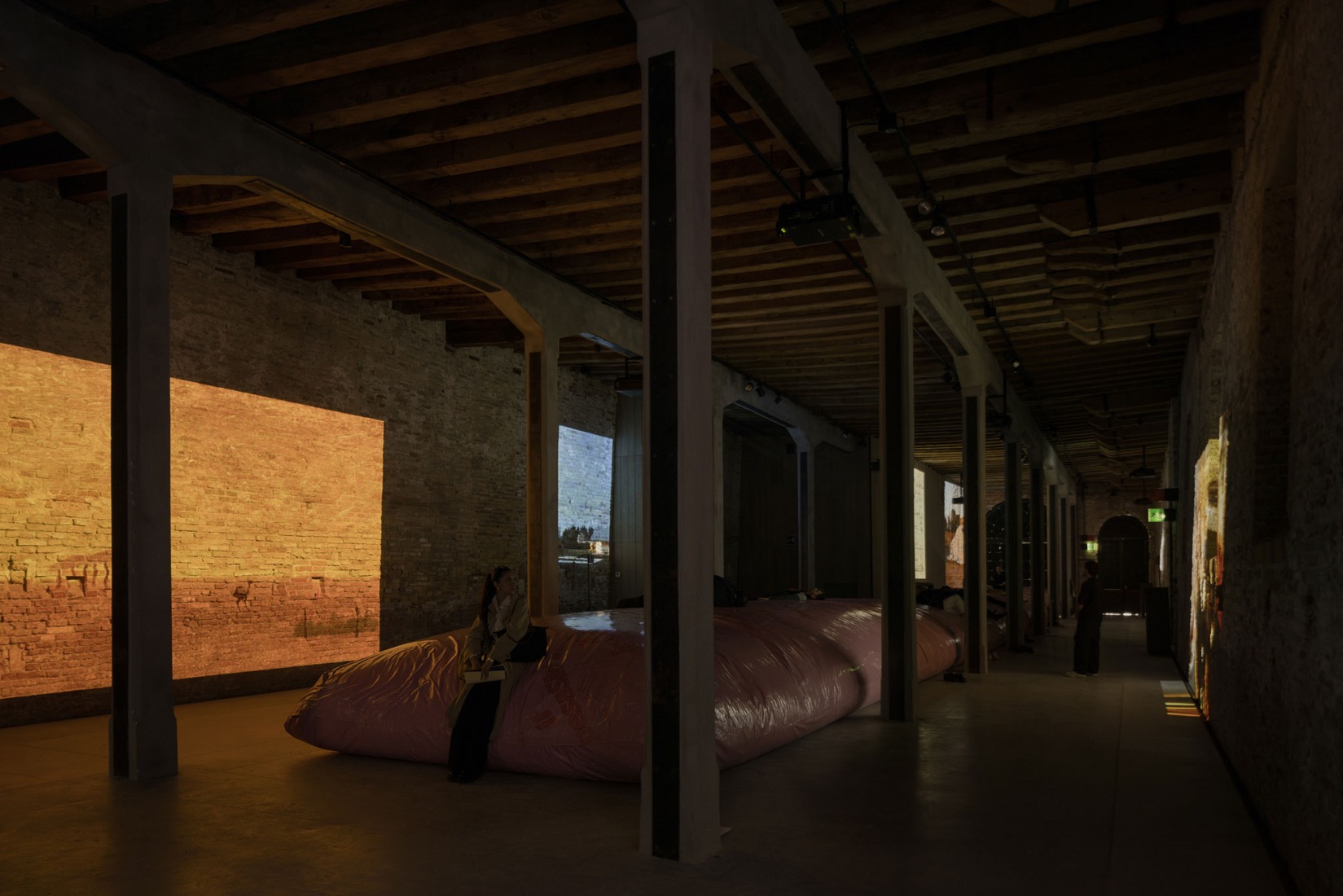 "Siestario" Argentine Pavilion by Juan Manuel Pachué and Marco Zampieron. Photograph by Federico Cairoli.