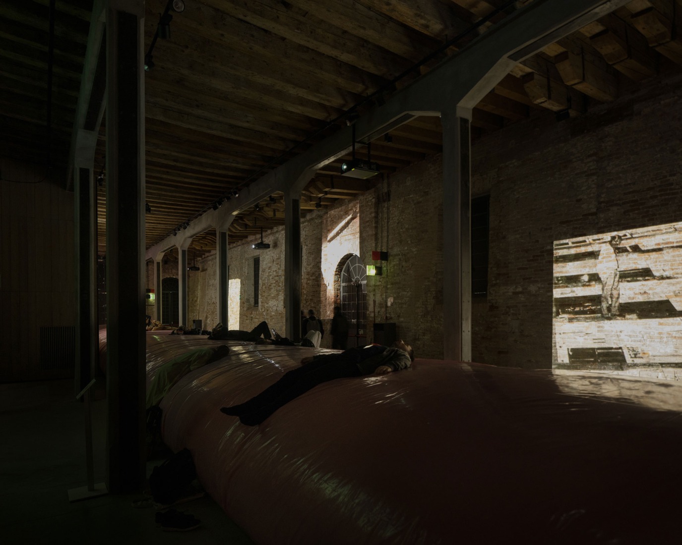 "Siestario" Argentine Pavilion by Juan Manuel Pachué and Marco Zampieron. Photograph by Federico Cairoli.