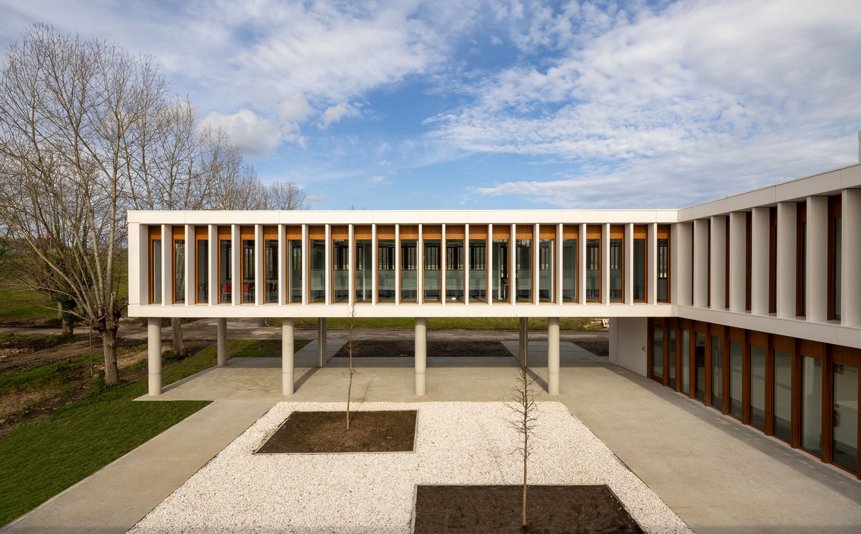 Plató Virtual por Díaz y Díaz Arquitectos + José Deus Bouzón. Fotografía por Juan Rodríguez.