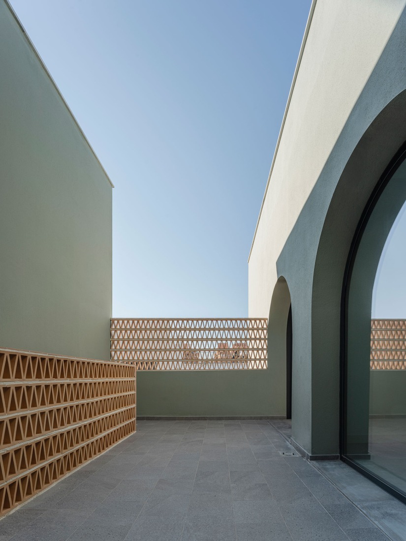 Four homes next to the Desembocadura by Estudio Curtidores. Photograph by Fernando Alda.