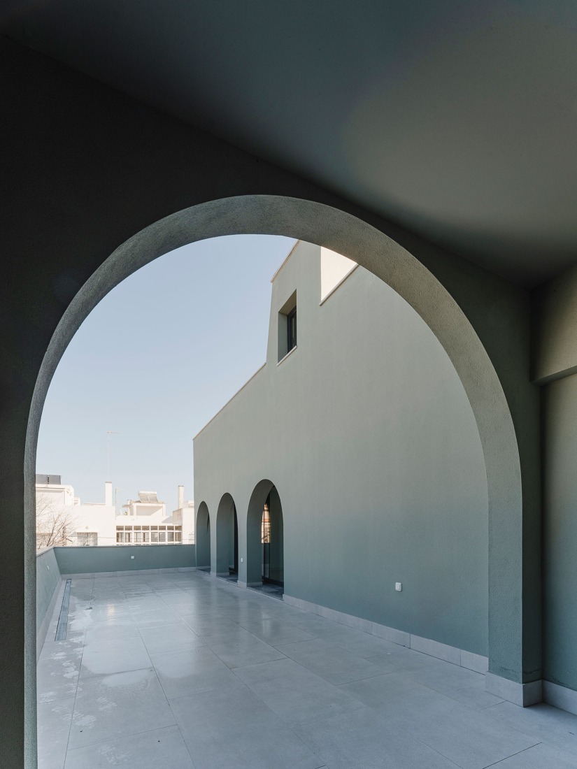 Four homes next to the Desembocadura by Estudio Curtidores. Photograph by Fernando Alda.