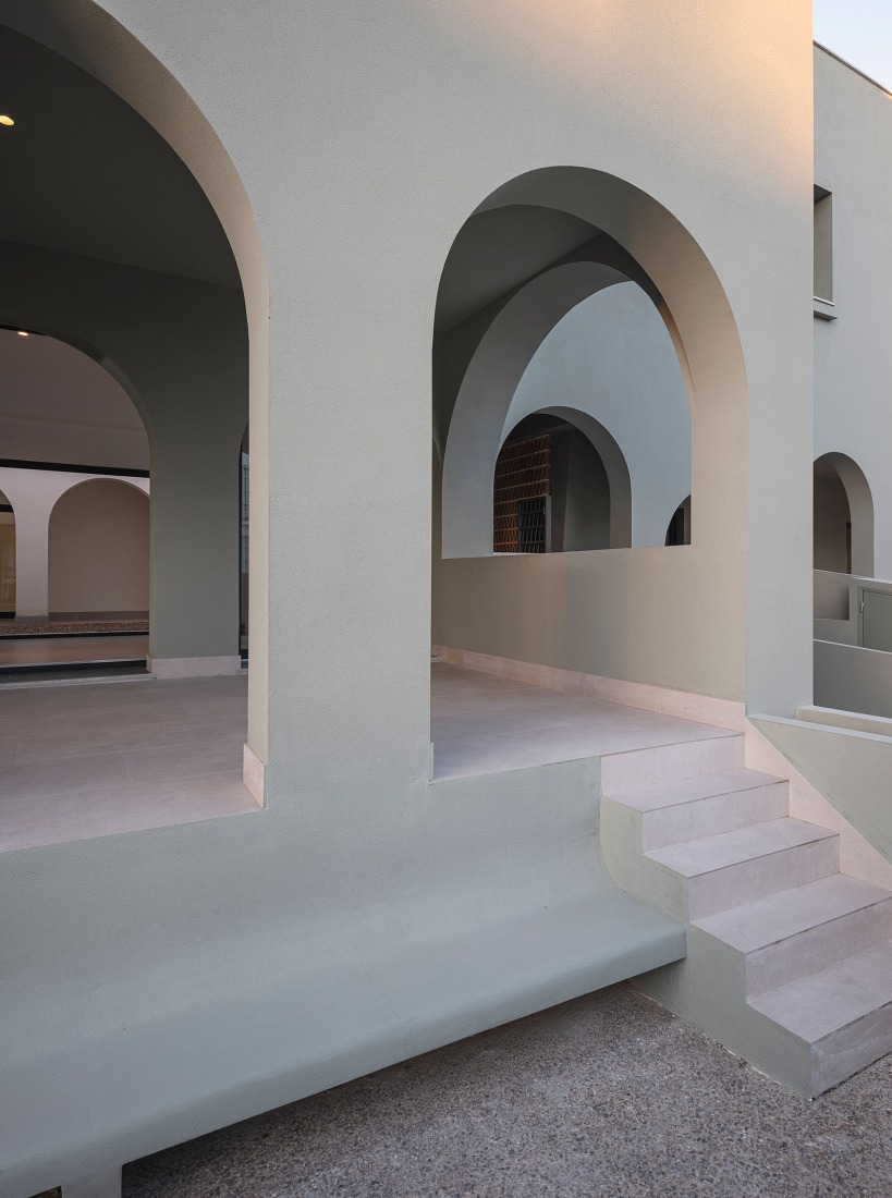 Four homes next to the Desembocadura by Estudio Curtidores. Photograph by Fernando Alda.