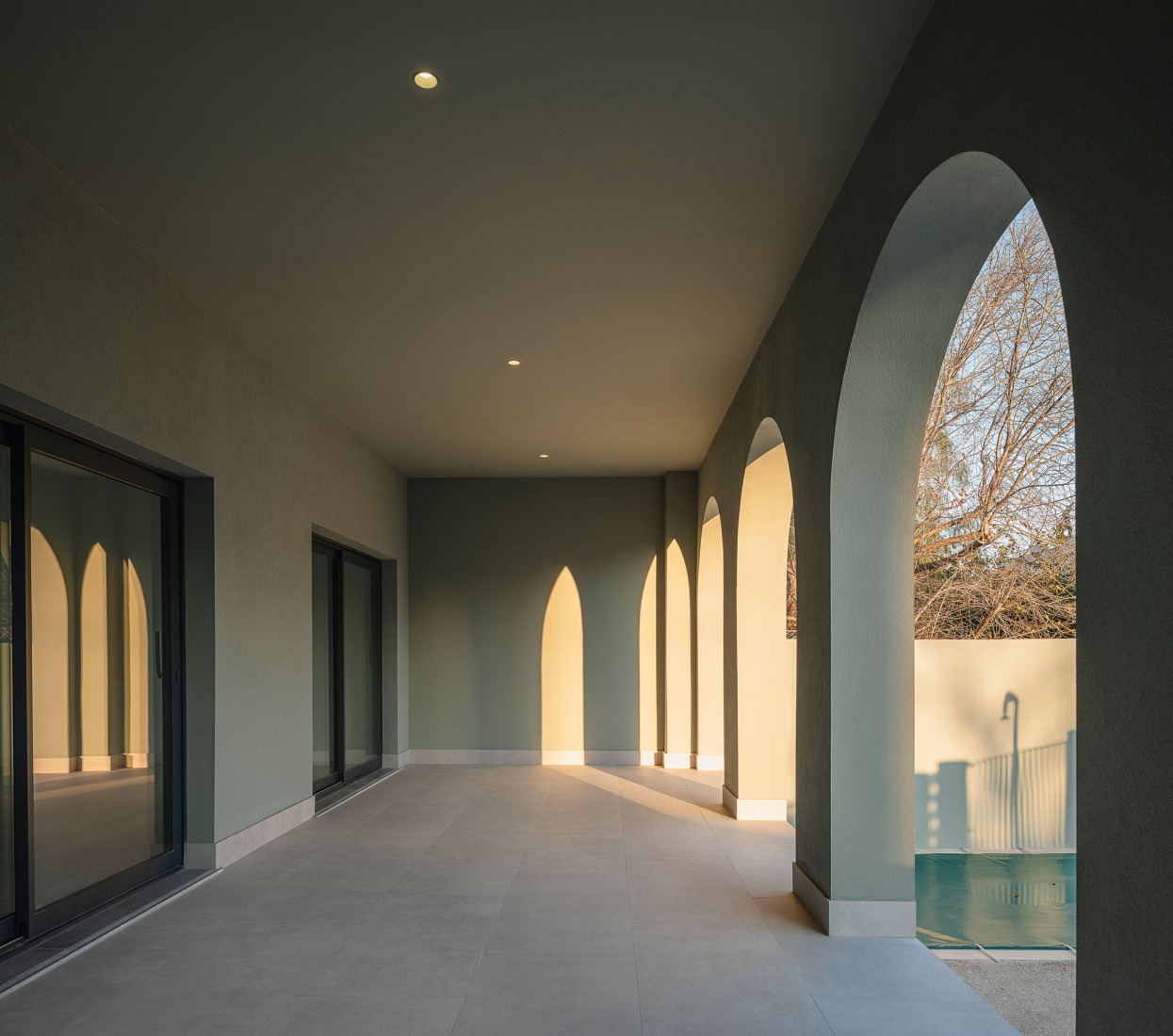 Four homes next to the Desembocadura by Estudio Curtidores. Photograph by Fernando Alda.