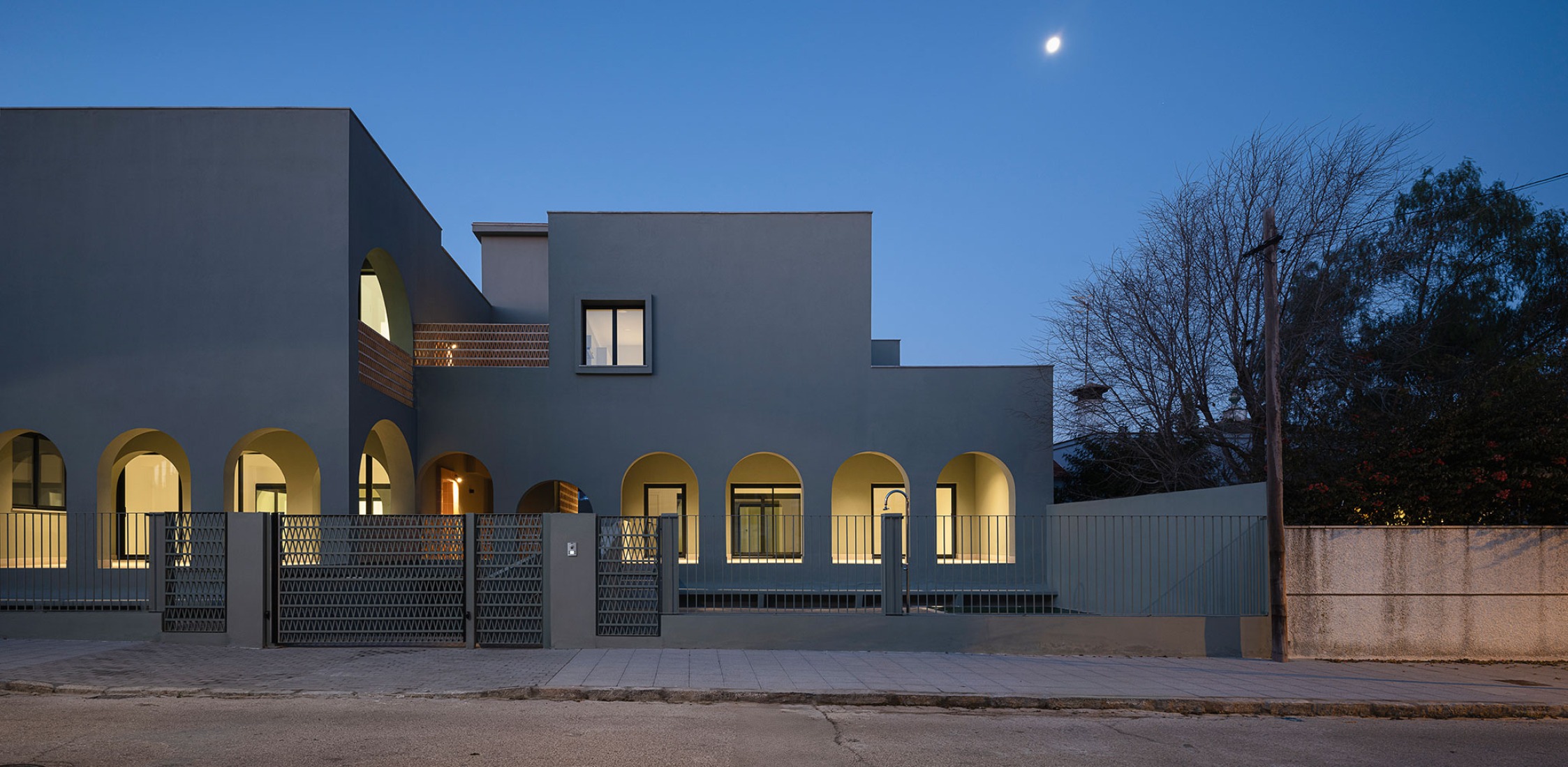 Four homes next to the Desembocadura by Estudio Curtidores. Photograph by Fernando Alda.