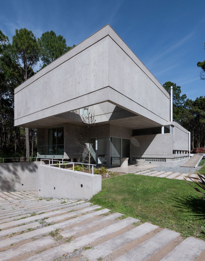 C&G House by Estudio Galera Arquitectura. Photograph by Diego Medina.