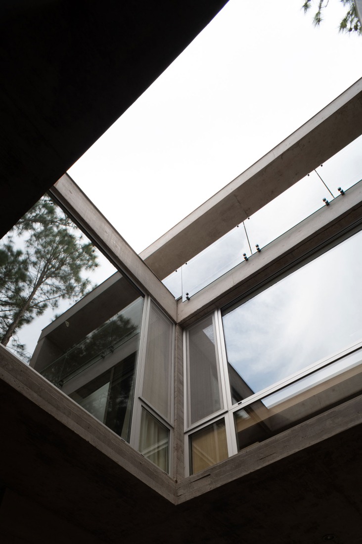 C&G House by Estudio Galera Arquitectura. Photograph by Diego Medina.