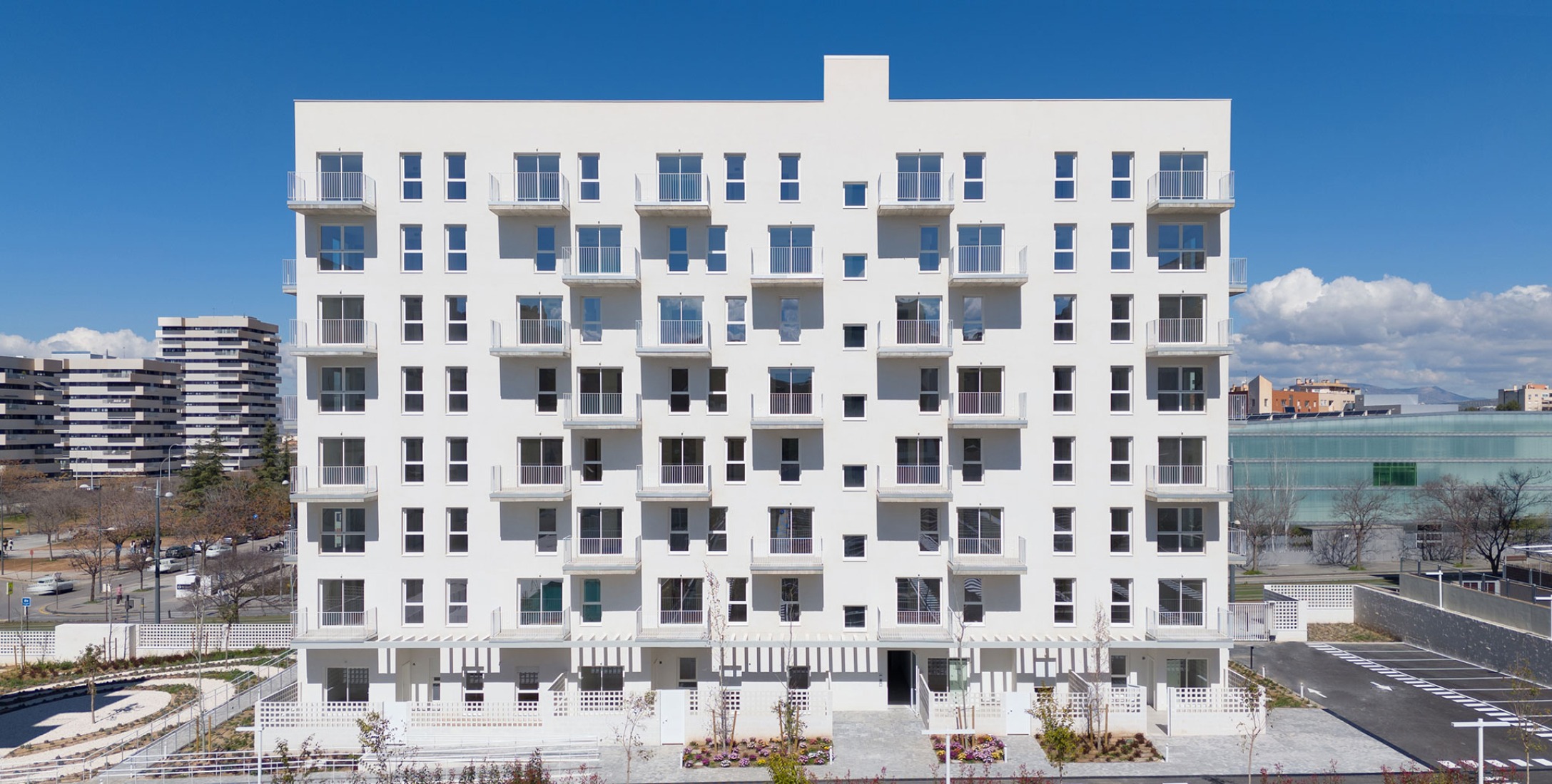 171 Rental homes, common areas, and parking by MCEA. Photograph by David Frutos Fotografía de Arquitectura.