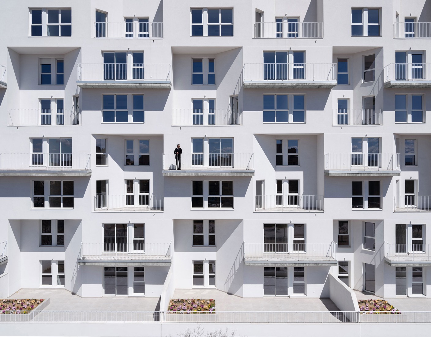171 Rental homes, common areas, and parking by MCEA. Photograph by David Frutos Fotografía de Arquitectura.